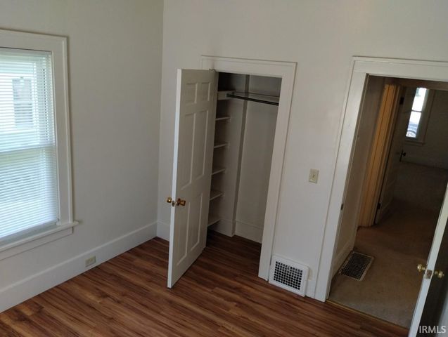 1140 E Dayton Street, South Bend, IN 46613
