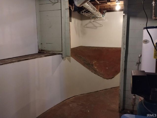 1140 E Dayton Street, South Bend, IN 46613