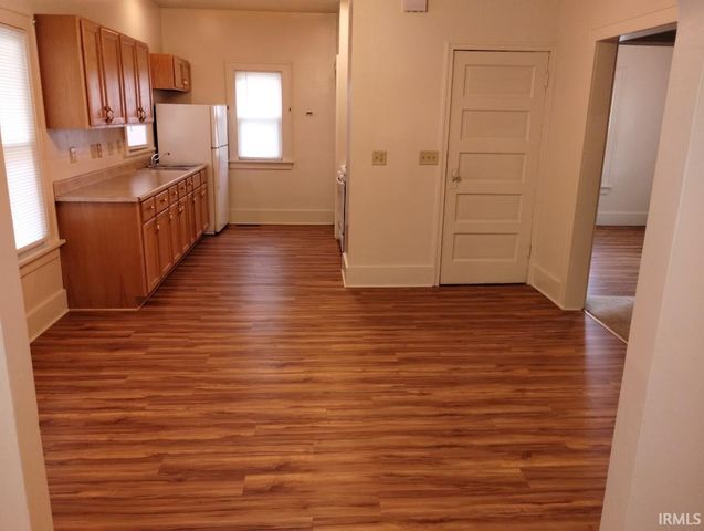 1140 E Dayton Street, South Bend, IN 46613