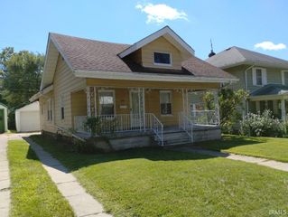 1140 E Dayton Street, South Bend, IN 46613