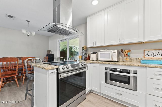 15417 Glen Drive, Biloxi, MS 39532
