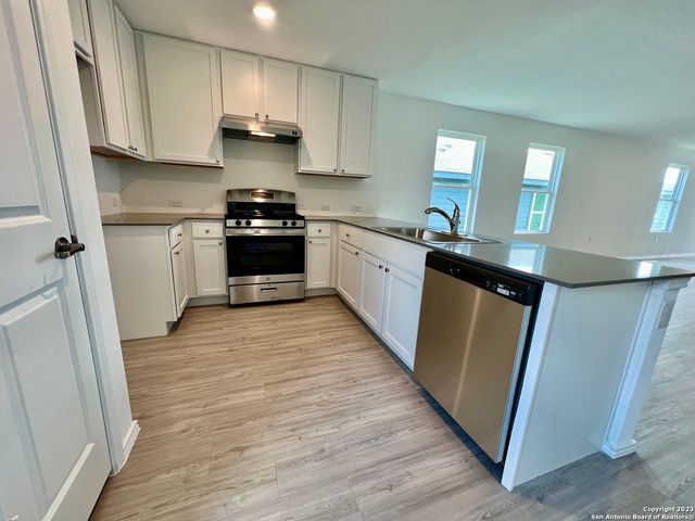 10542 Nye Pass, San Antonio, TX 78224