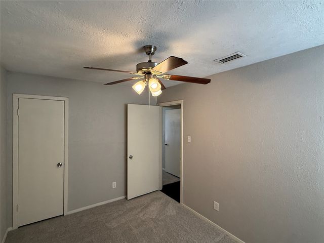 4250 Wiley College Drive, Dallas, TX 75241