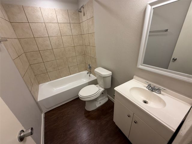 4250 Wiley College Drive, Dallas, TX 75241