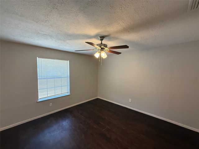 4250 Wiley College Drive, Dallas, TX 75241