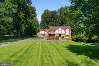 10804 LOCKLAND RD, Potomac, MD 20854