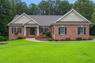 129 E Waterford Drive, Seneca, SC 29672