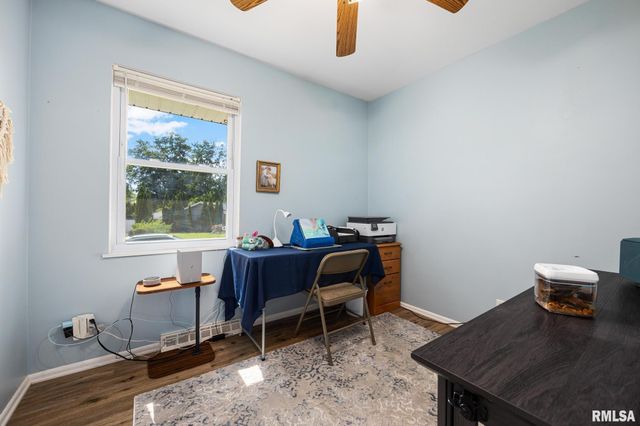 209 N LINNHILL Lane, Washington, IL 61571