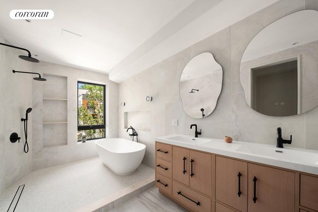 720A QUINCY Street, New York City, NY 11221
