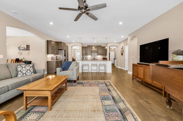 5505 Holiston Court, Galena, OH 43021