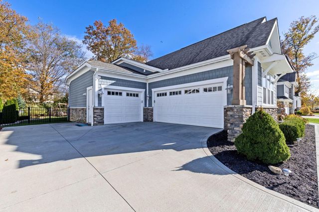 5505 Holiston Court, Galena, OH 43021