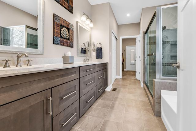 5505 Holiston Court, Galena, OH 43021