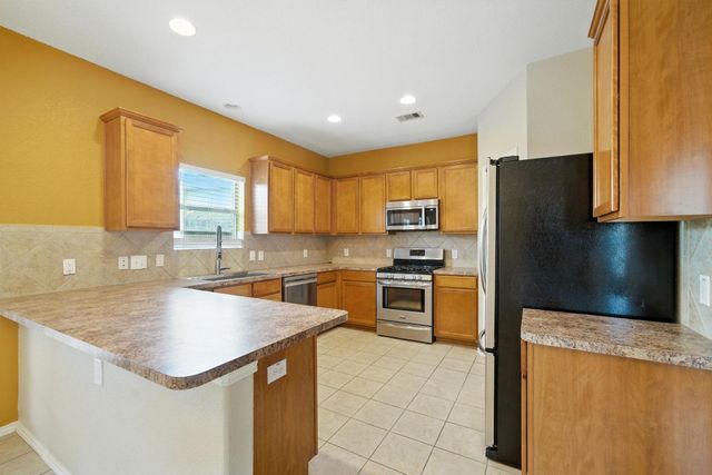 18123 Hillock Glen Lane, Cypress, TX 77429