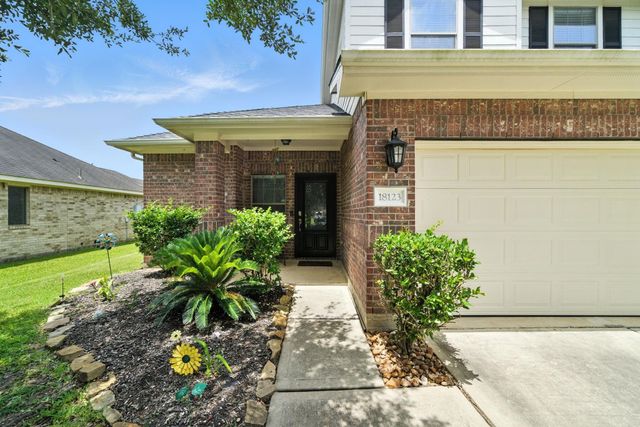 18123 Hillock Glen Lane, Cypress, TX 77429