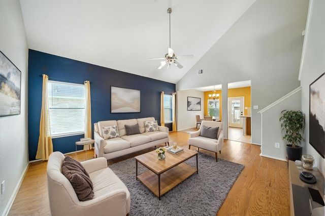 18123 Hillock Glen Lane, Cypress, TX 77429