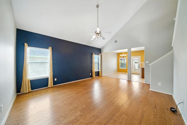 18123 Hillock Glen Lane, Cypress, TX 77429