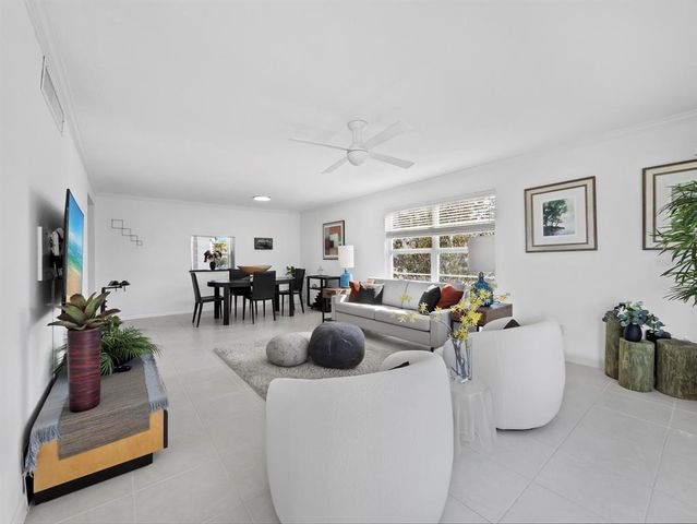 4400 EXETER DRIVE 201, Longboat Key, FL 34228