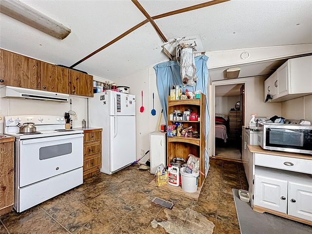 20434 NE 143RD PLACE, Salt Springs, FL 32134