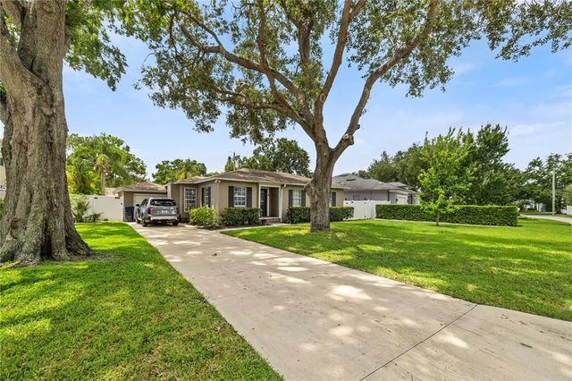 3604 W TAMPA CIRCLE, Tampa, FL 33629
