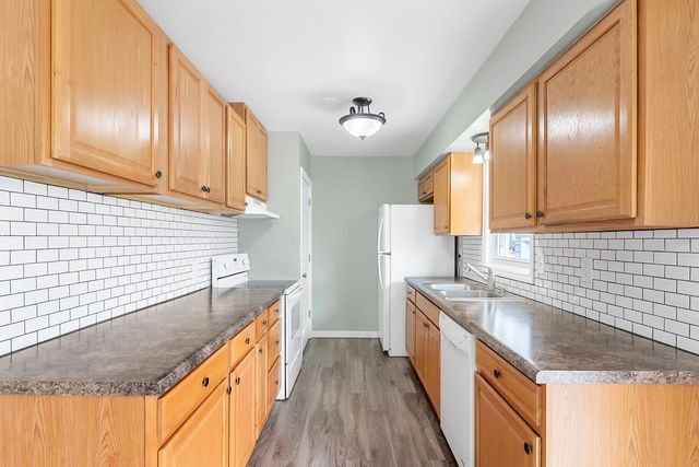 2627 Westwood Place, Davenport, IA 52804