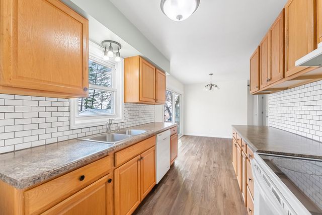 2627 Westwood Place, Davenport, IA 52804