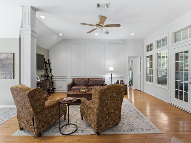 201 Coach House Circle, Fort Worth, TX 76108