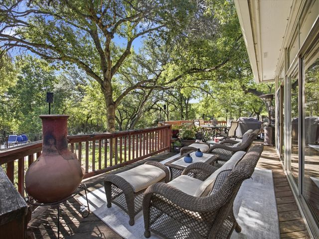 201 Coach House Circle, Fort Worth, TX 76108