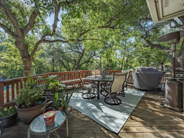 201 Coach House Circle, Fort Worth, TX 76108