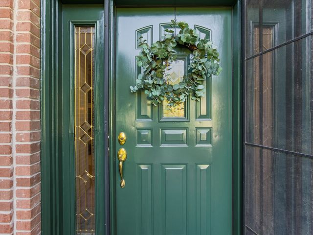 201 Coach House Circle, Fort Worth, TX 76108