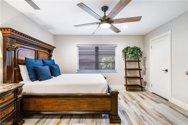 1911 SE 32nd TER, Cape Coral, FL 33904