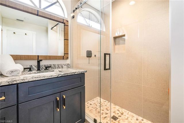 1911 SE 32nd TER, Cape Coral, FL 33904