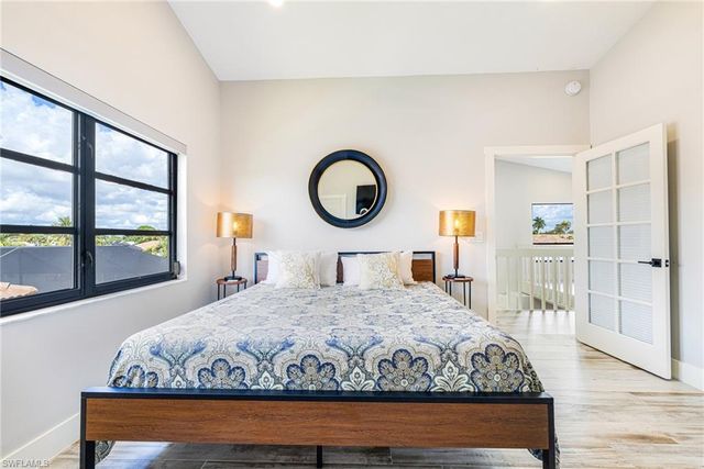 1911 SE 32nd TER, Cape Coral, FL 33904