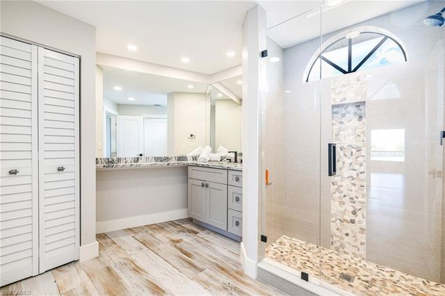 1911 SE 32nd TER, Cape Coral, FL 33904