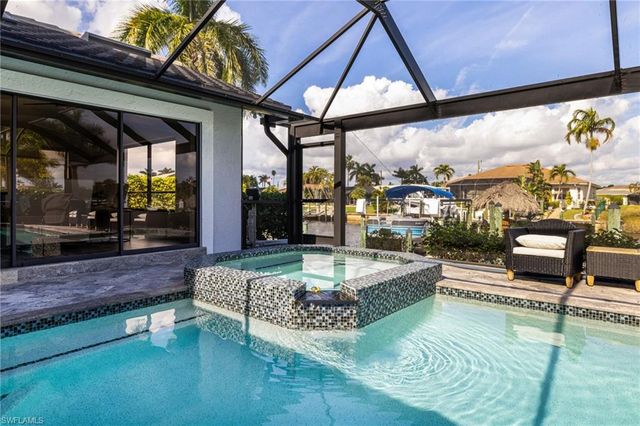 1911 SE 32nd TER, Cape Coral, FL 33904