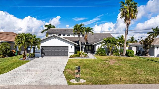 1911 SE 32nd TER, Cape Coral, FL 33904