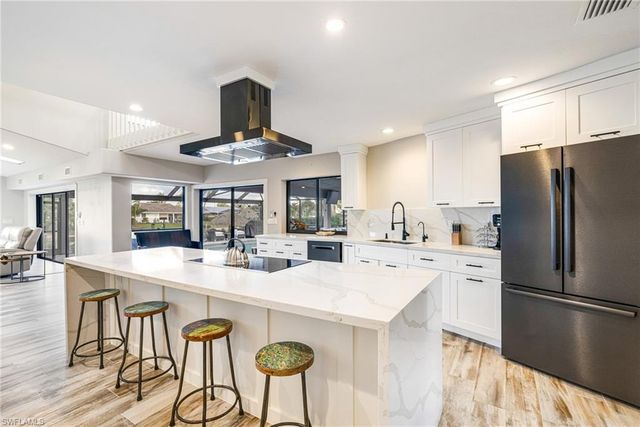 1911 SE 32nd TER, Cape Coral, FL 33904