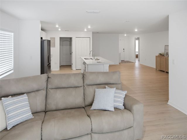 3276 W Camilo Drive, Dunnellon, FL 34433