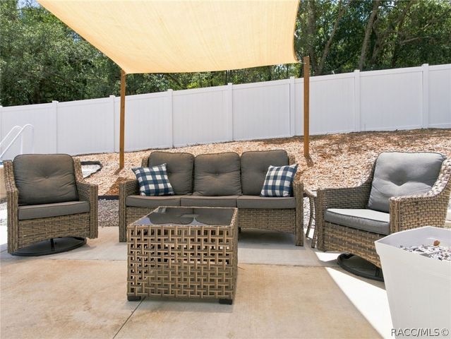 3276 W Camilo Drive, Dunnellon, FL 34433
