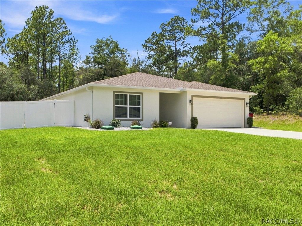 3276 W Camilo Drive, Dunnellon, FL 34433