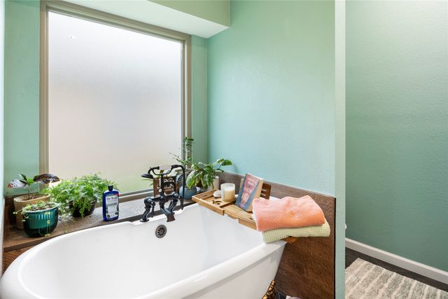 2002 Lansdown Drive, Carrollton, TX 75010