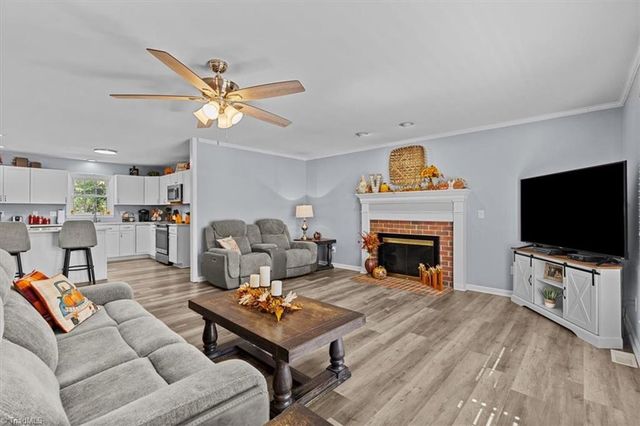 209 Ariel Farm Road, Greensboro, NC 27455