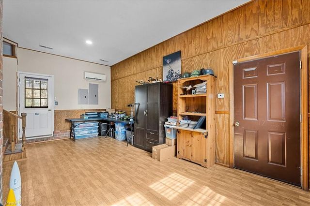 209 Ariel Farm Road, Greensboro, NC 27455