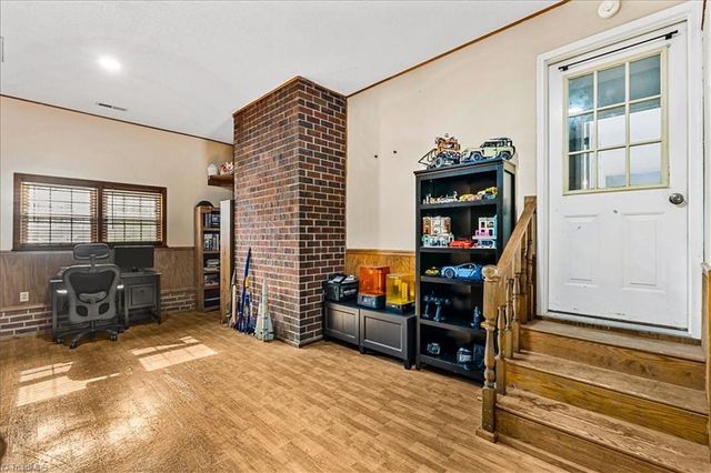 209 Ariel Farm Road, Greensboro, NC 27455