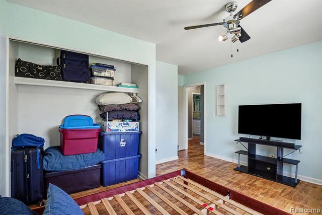 6156 Trenton Drive, Flint, MI 48532