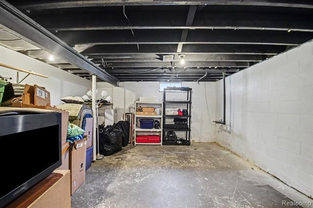 6156 Trenton Drive, Flint, MI 48532