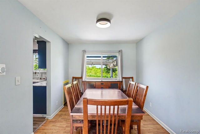 6156 Trenton Drive, Flint, MI 48532