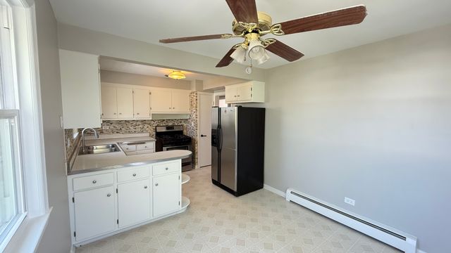 3658 N Laramie Avenue 2, Chicago, IL 60630