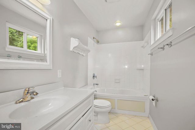 8510 THAMES ST, Springfield, VA 22151