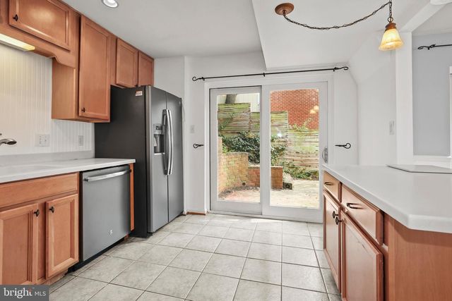 8510 THAMES ST, Springfield, VA 22151