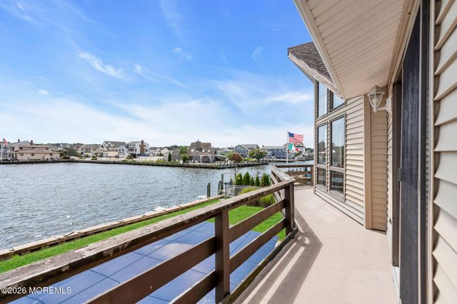 1893 Lookout Drive, Toms River, NJ 08753